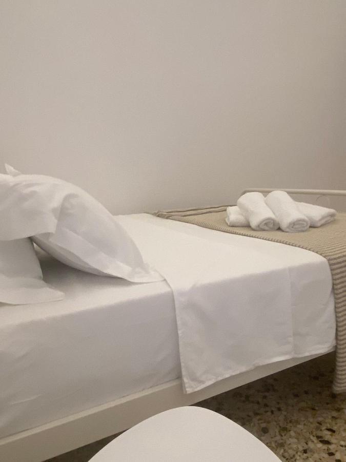 Paola'S Apartment Near Athens Airport Spáta エクステリア 写真