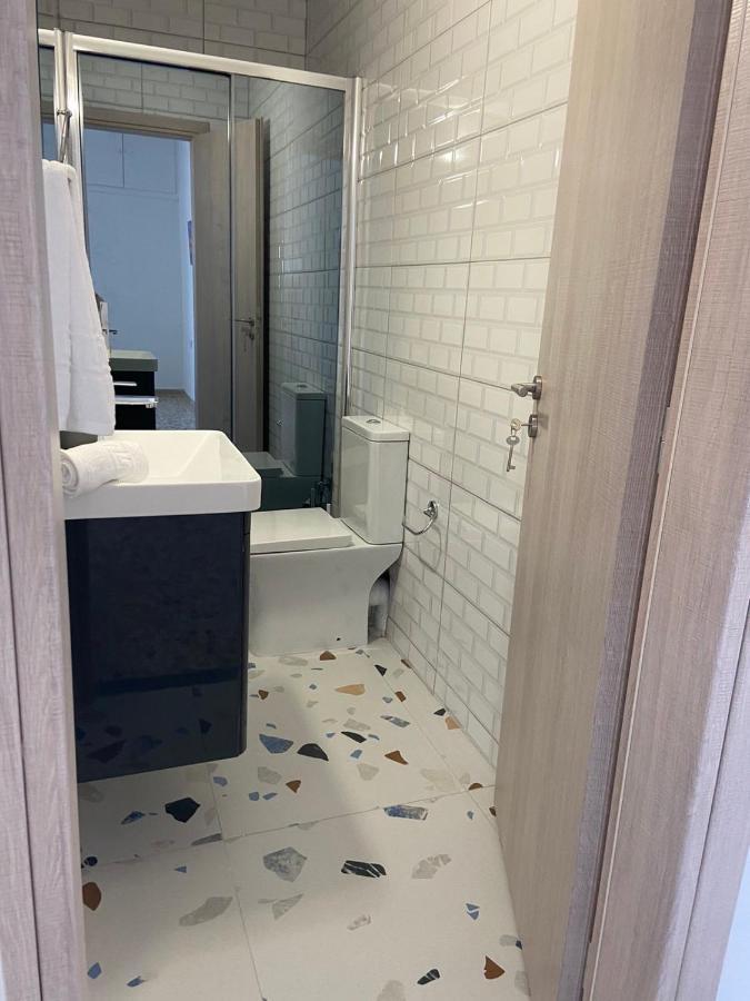 Paola'S Apartment Near Athens Airport Spáta エクステリア 写真