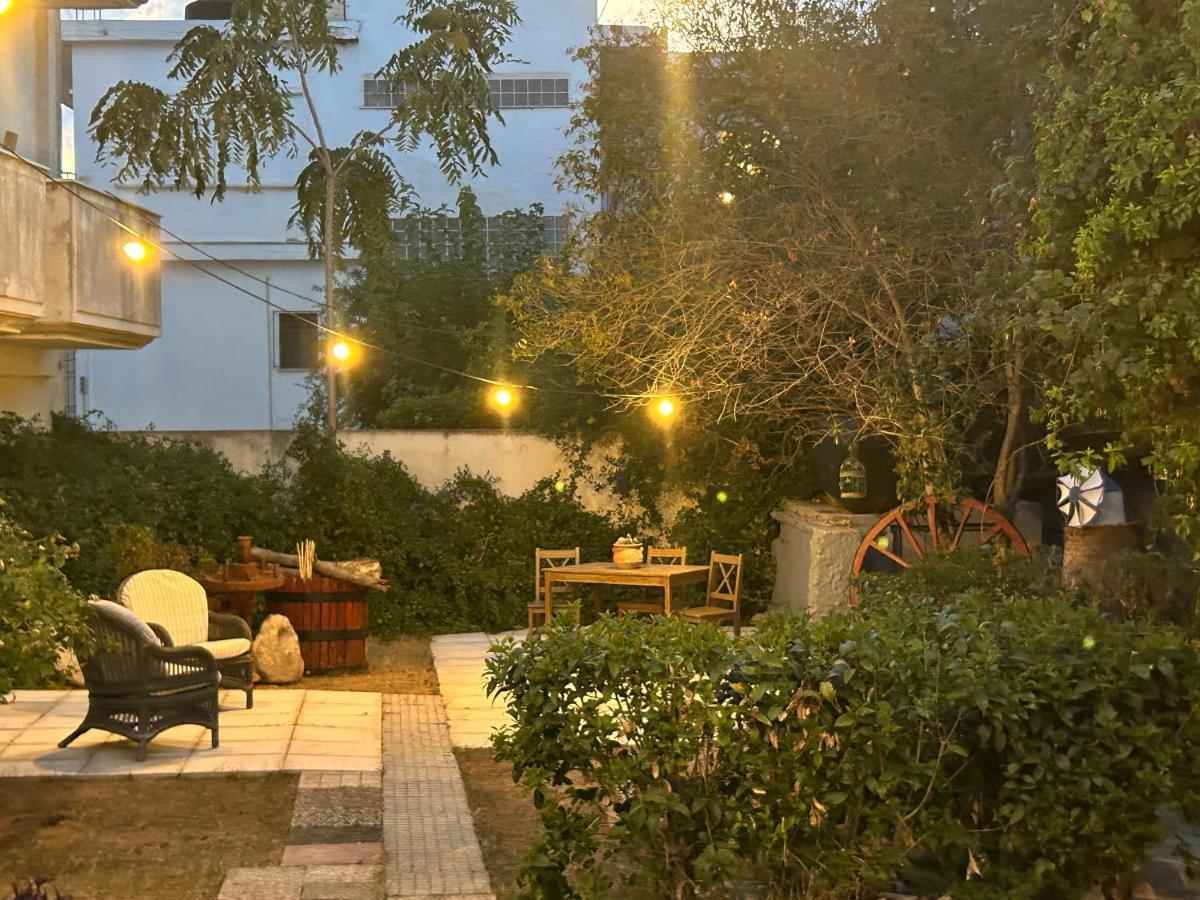 Paola'S Apartment Near Athens Airport Spáta エクステリア 写真